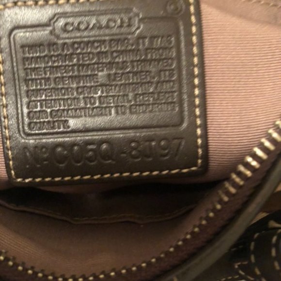 Dooney & Bourke Pebbled Leather Bag - Picture 3 of 3